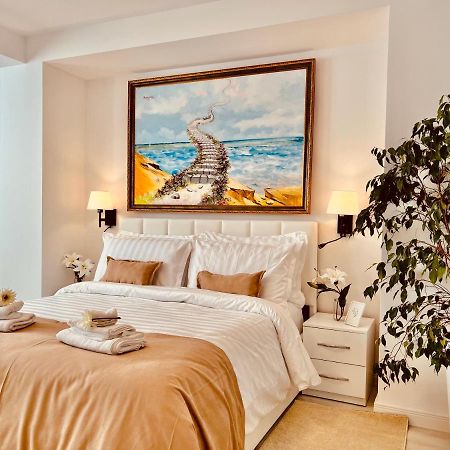 Leo'S Apartments Tirana Garden View Agim Kadrimi Ngoại thất bức ảnh