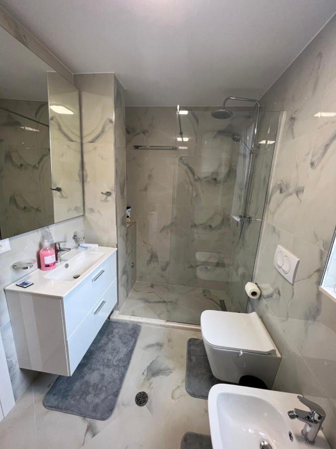 Leo'S Apartments Tirana Garden View Agim Kadrimi Ngoại thất bức ảnh